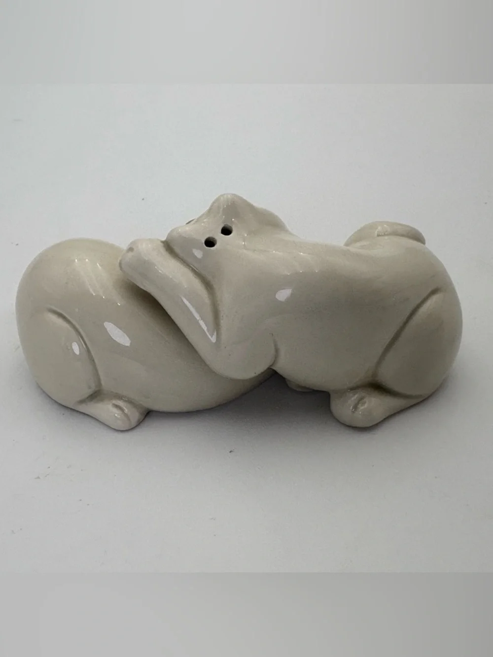 Vintage Fitz & Floyd “Cat Nap” 1970s Nesting Cat Salt and Pepper Shakers
